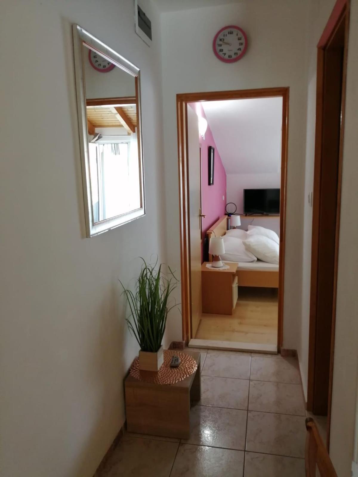 Mala Basina -Maslina Apartment Vrbanj Exterior photo